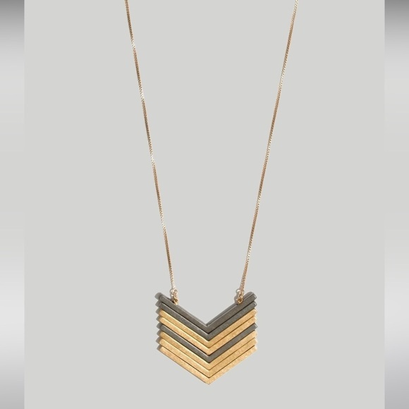 NWT Madewell Arrowstack Necklace, Gold/Gunmetal - Picture 3 of 8